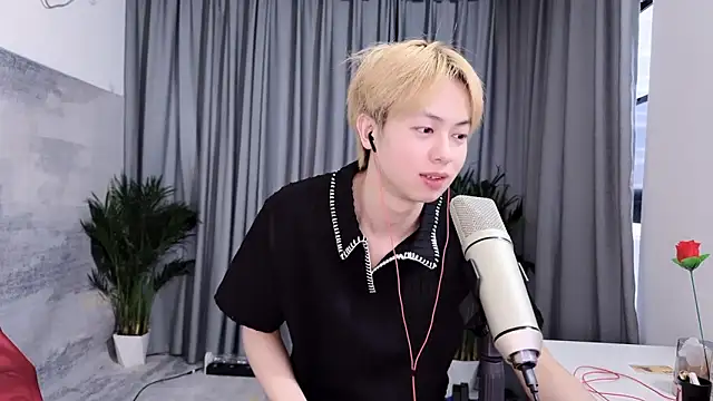 Snapshot of hafabva chatting on 03/31/26, 02:35 hafabva online show from 03/31/26, 02:35