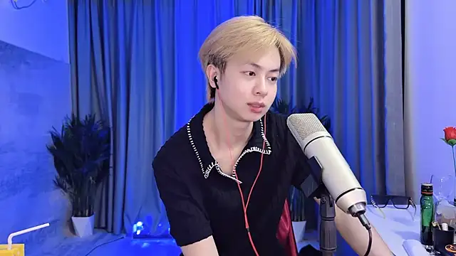 Snapshot of hafabva chatting on 04/02/26, 02:04 hafabva online show from 04/02/26, 02:04