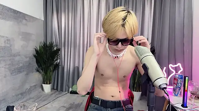 Snapshot of hafabva chatting on 04/07/26, 04:57 hafabva online show from 04/07/26, 04:57