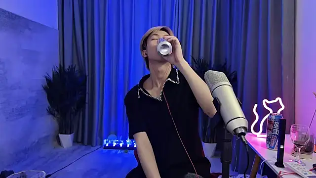 Snapshot of hafabva chatting on 04/07/26, 05:02 hafabva online show from 04/07/26, 05:02