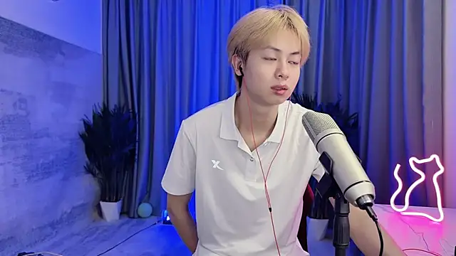 Snapshot of hafabva chatting on 04/10/26, 02:00 hafabva online show from 04/10/26, 02:00