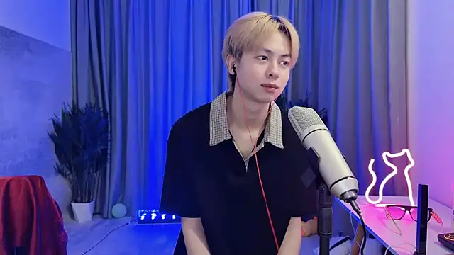 Snapshot of hafabva chatting on 04/14/26, 02:12 hafabva online show from 04/14/26, 02:12