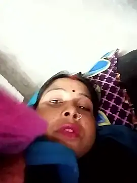 Snapshot of Shreya_pandit chatting on 01/09/26, 11:24 Shreya pandit online show from 01/09/26, 11:24