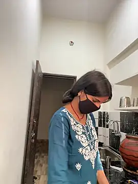 Pooja Love143 online show from 04/15/26, 03:24