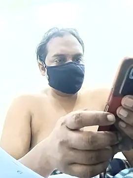 Snapshot of Roky1506 chatting on 12/15/25, 07:12 Roky1506 online show from 12/15/25, 07:12