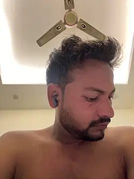 Snapshot of Sexmore21 chatting on 12/16/25, 02:27 Sexmore21 online show from 12/16/25, 02:27