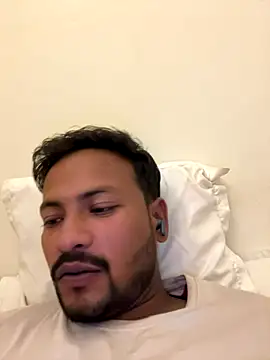 Snapshot of Sexmore21 chatting on 12/17/25, 02:56 Sexmore21 online show from 12/17/25, 02:56