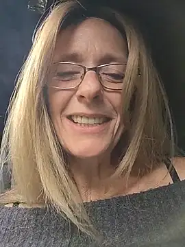 Sacha Scorp online show from 04/05/26, 08:44