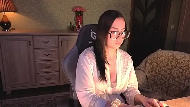 Snapshot of AnneAverry chatting on 02/18/26, 09:38 AnneAverry online show from 02/18/26, 09:38