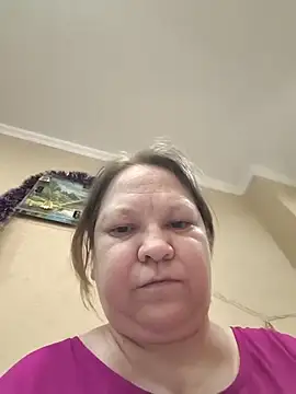 Snapshot of -Queen- chatting on 02/11/26, 05:40 -Queen- online show from 02/11/26, 05:40