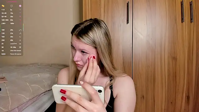 SkyeDavis online show from 03/11/26, 01:06