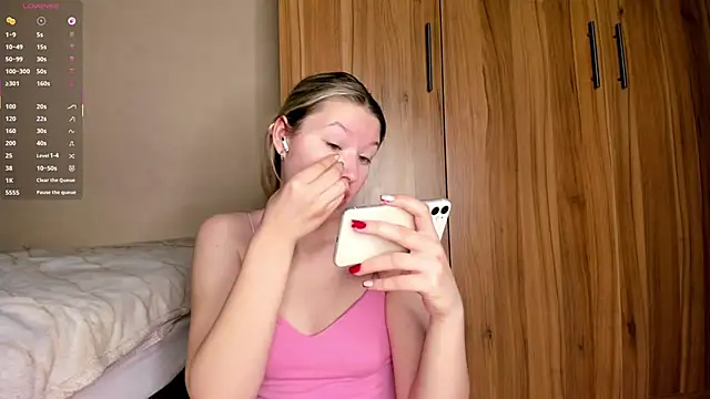 SkyeDavis online show from 03/12/26, 01:17