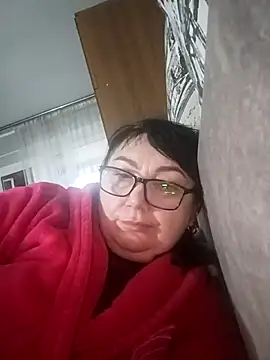 Snapshot of MariSwan222 chatting on 12/17/25, 01:50 MariSwan222 online show from 12/17/25, 01:50