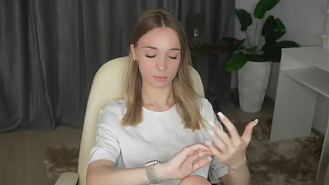 Snapshot of RobbiMeckler chatting on 12/17/25, 09:59 RobbiMeckler online show from 12/17/25, 09:59