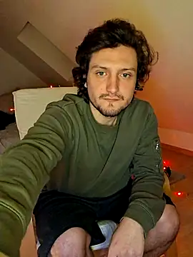 Ghost Pie online show from 12/18/25, 08:48