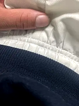 Snapshot of huffies_cam chatting on 12/16/25, 11:48 huffies cam online show from 12/16/25, 11:48