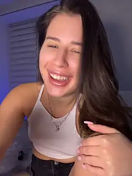 Lira Fayeee online show from 06/08/26, 07:14