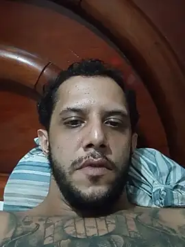 Snapshot of nando_33 chatting on 05/16/26, 08:44 nando 33 online show from 05/16/26, 08:44
