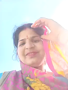 Snapshot of Simakchi_bhabi chatting on 12/18/25, 04:40 Simakchi bhabi online show from 12/18/25, 04:40