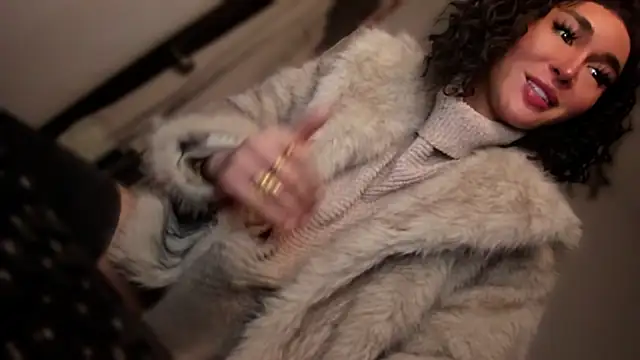 mxshemale ladyboy online show from 11/20/25, 04:51