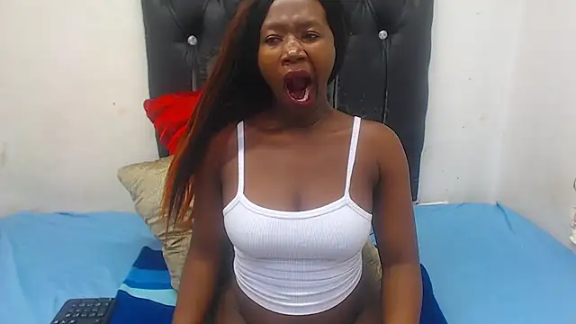 PetiteDiamondxxX online show from 04/10/26, 04:44