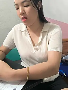 Sisilaydy 01 online show from 07/05/26, 03:34