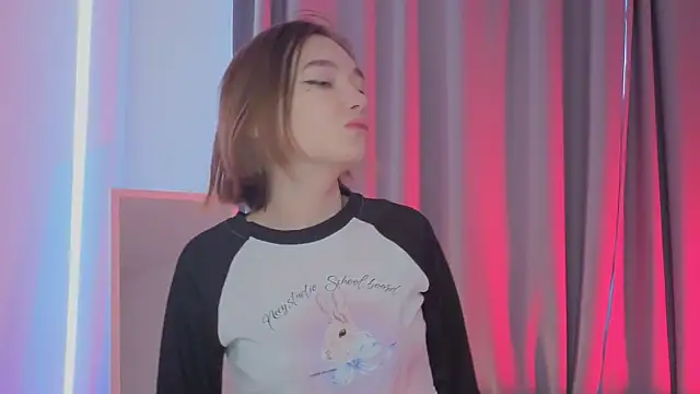 Leyla crsh online show from 01/16/26, 05:11