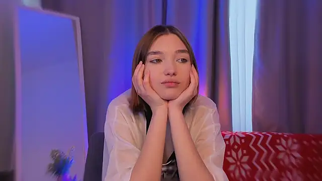 Leyla crsh online show from 02/20/26, 06:26