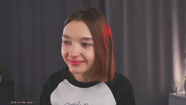 Leyla crsh online show from 03/22/26, 05:00