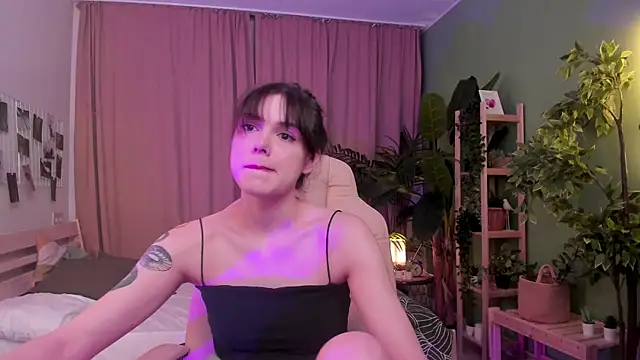 Pamela Tiffin online show from 01/11/26, 01:10