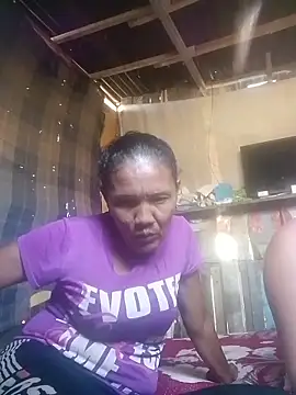 Snapshot of sara_milf777 chatting on 01/06/26, 07:06 sara milf777 online show from 01/06/26, 07:06