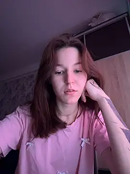 Snapshot of SofiaLav chatting on 12/18/25, 08:53 SofiaLav online show from 12/18/25, 08:53