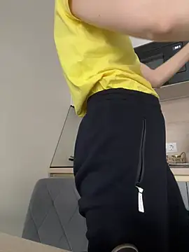 Snapshot of Sensual_Flower chatting on 02/06/26, 06:07 Sensual Flower online show from 02/06/26, 06:07