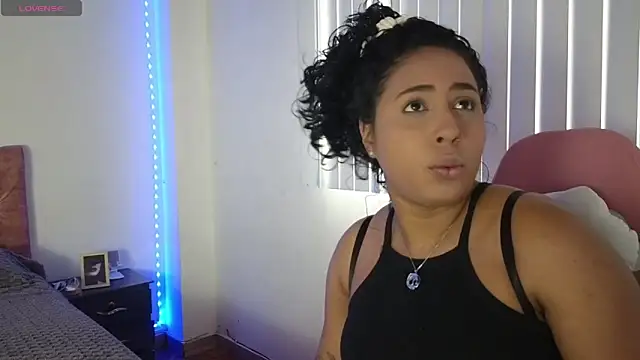 Snapshot of Valery__lovex chatting on 02/07/26, 10:13 Valery lovex online show from 02/07/26, 10:13