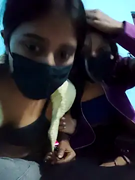 Snapshot of Aaradhya-Rani chatting on 12/17/25, 08:15 Aaradhya-Rani online show from 12/17/25, 08:15