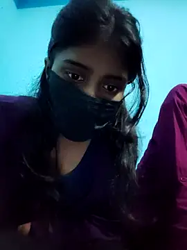 Snapshot of Aaradhya-Rani chatting on 12/18/25, 08:26 Aaradhya-Rani online show from 12/18/25, 08:26