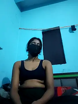 Snapshot of Aaradhya-Rani chatting on 02/15/26, 06:04 Aaradhya-Rani online show from 02/15/26, 06:04