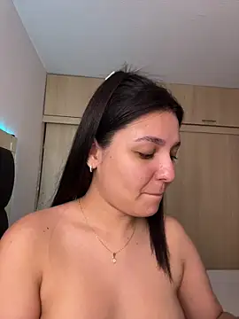 Snapshot of Camila_sanchez25 chatting on 07/13/26, 11:29 Camila sanchez25 online show from 07/13/26, 11:29
