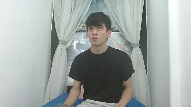 Snapshot of nasty_allam chatting on 12/15/25, 06:12 nasty allam online show from 12/15/25, 06:12