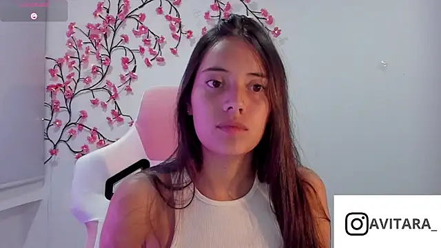 Snapshot of vanesita_ chatting on 05/14/26, 01:01 vanesita online show from 05/14/26, 01:01