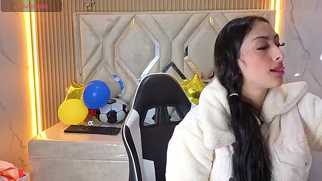 Snapshot of Tifany_Tx chatting on 07/11/26, 07:27 Tifany Tx online show from 07/11/26, 07:27