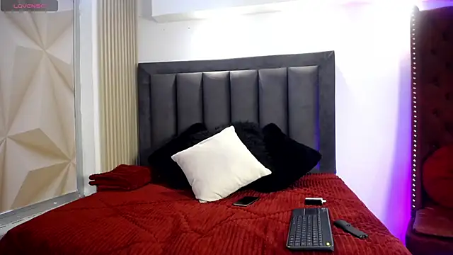 TransDivaSantana online show from 04/07/26, 08:42