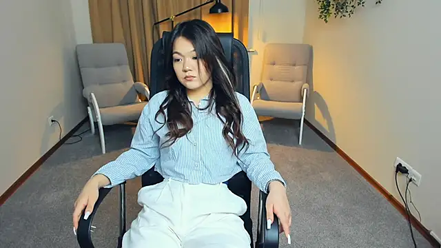 Snapshot of KaiKruml chatting on 12/18/25, 07:36 KaiKruml online show from 12/18/25, 07:36