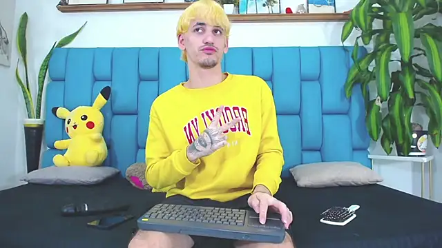 boy Dirty X online show from 06/18/26, 05:19