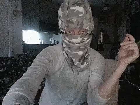 Snapshot of RachelEnglish chatting on 12/17/25, 12:33 RachelEnglish online show from 12/17/25, 12:33