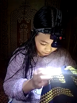 Snapshot of miluxa chatting on 12/19/25, 02:29 miluxa online show from 12/19/25, 02:29