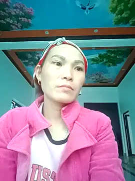 Snapshot of Girl_cutee chatting on 12/21/25, 07:48 Girl cutee online show from 12/21/25, 07:48