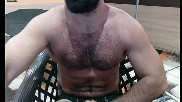 Snapshot of alieninhumanbody1 chatting on 12/18/25, 04:07 alieninhumanbody1 online show from 12/18/25, 04:07