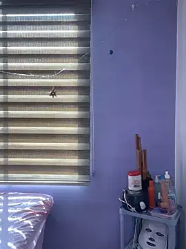 Snapshot of Amyy_1 chatting on 12/17/25, 07:20 Amyy 1 online show from 12/17/25, 07:20