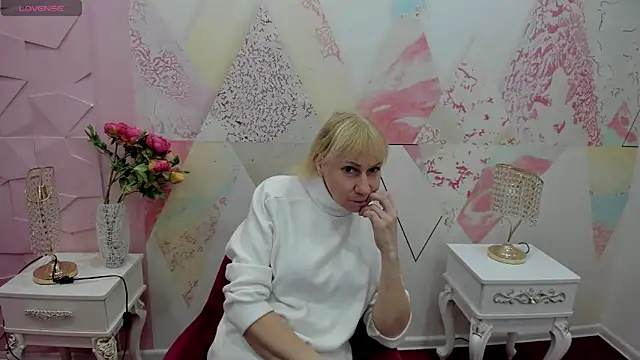 Kiky ani1 online show from 12/16/25, 11:15